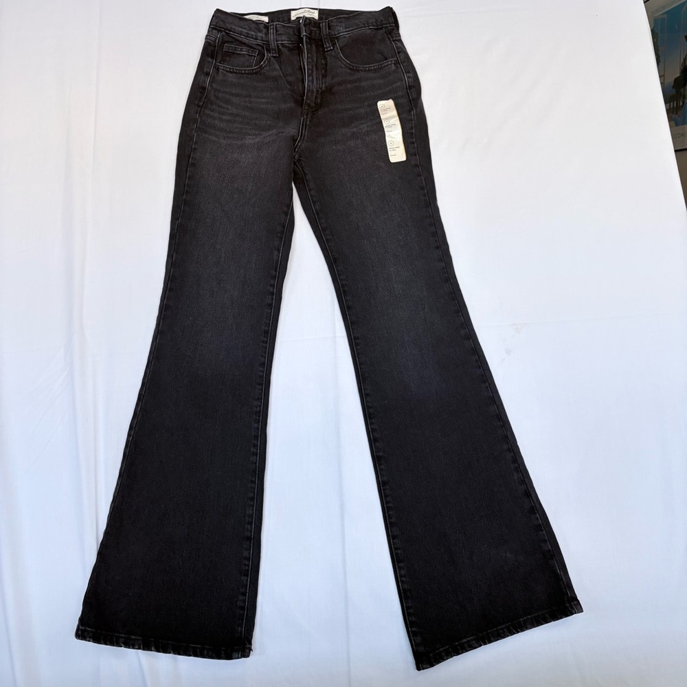 New Universal Thread Black High Rise Boot Cut Flare Women Jeans SZ 0 W26 L32